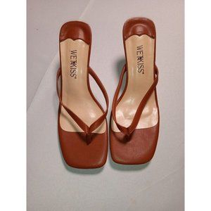 Wet Kiss Size 8‎ Thong Sandal Heels 3" BRAND NEW